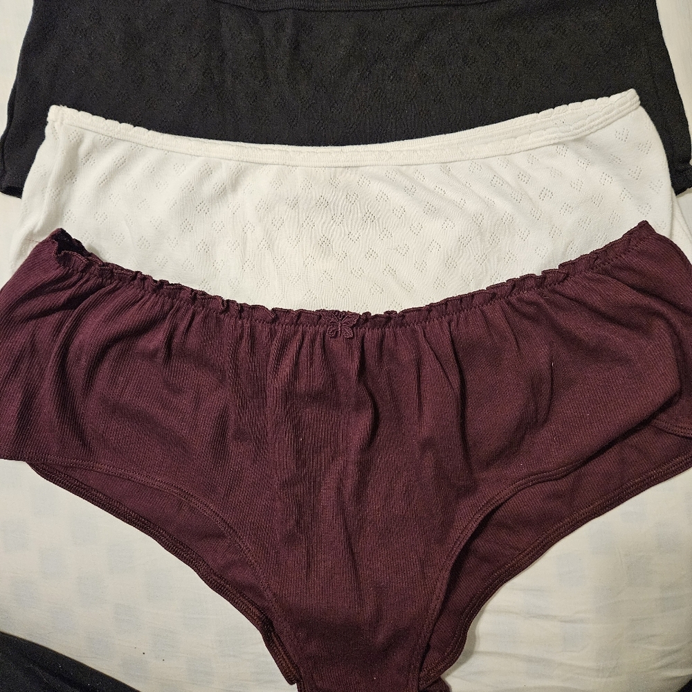 Trio of Women's Cheeky Panties Size XXL In White, Black And Burgundy